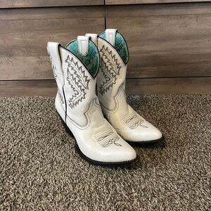 Women’s Corral Cowboy Boots